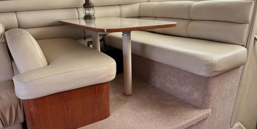 Sea ray 480 sedan bridge