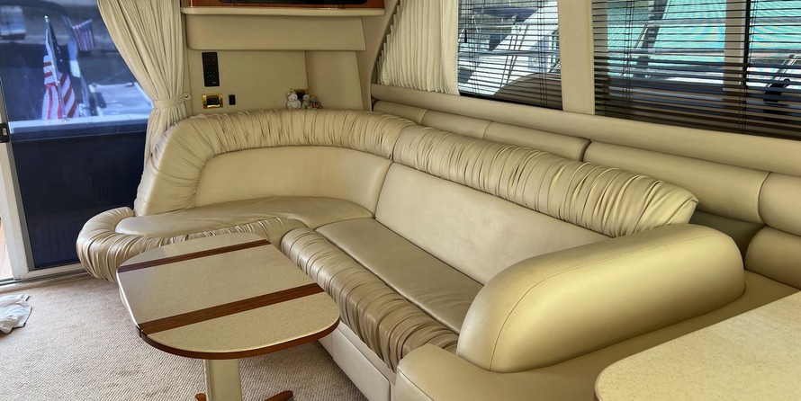 Sea ray 480 sedan bridge