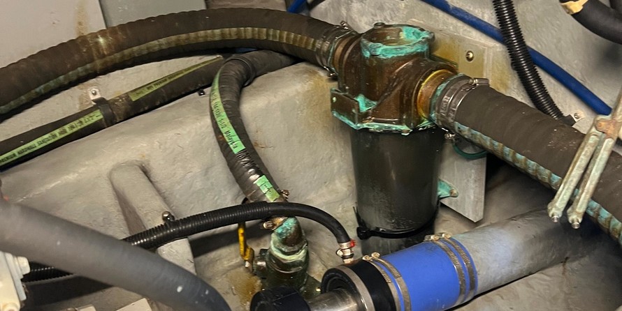 Sea ray 480 sedan bridge