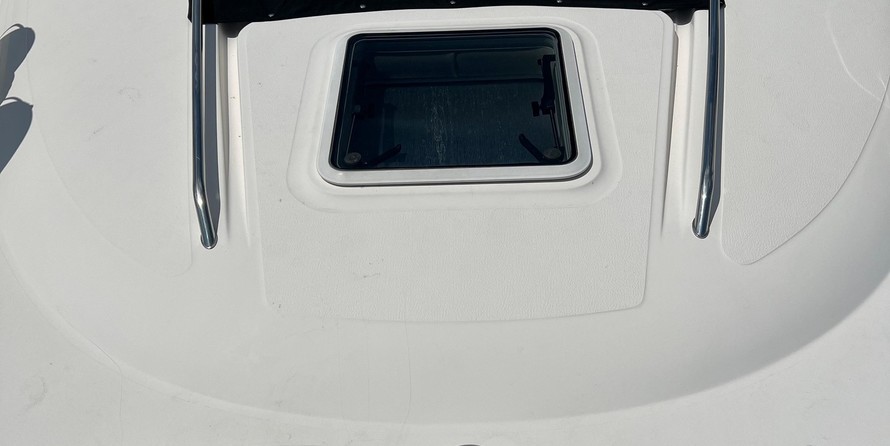 Sea ray 480 sedan bridge