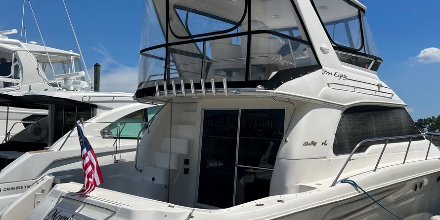 Sea ray 480 sedan bridge