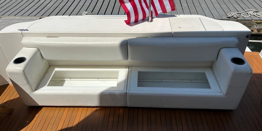 Sea ray 480 sedan bridge