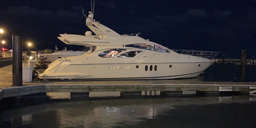 Azimut 55