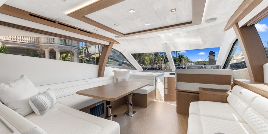 Galeon 550 Fly