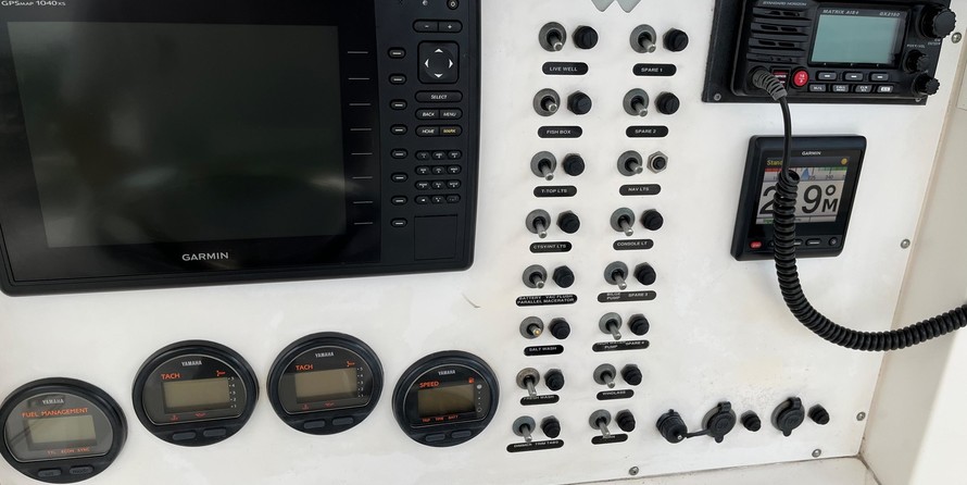 Custom carolina 28 center console