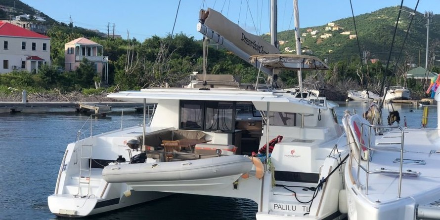 Fountaine Pajot Helia 44