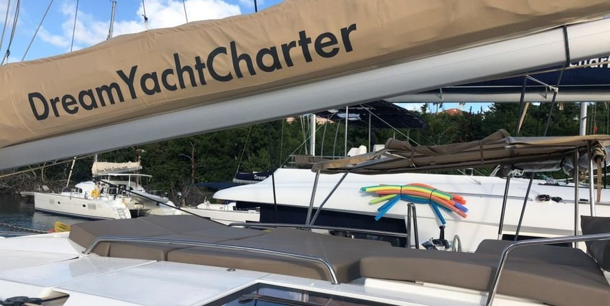 Fountaine Pajot Helia 44