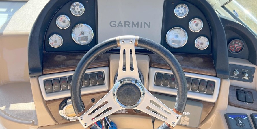 Four Winns 318 Vista