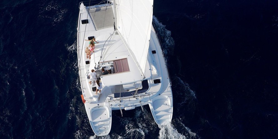 Lagoon 380