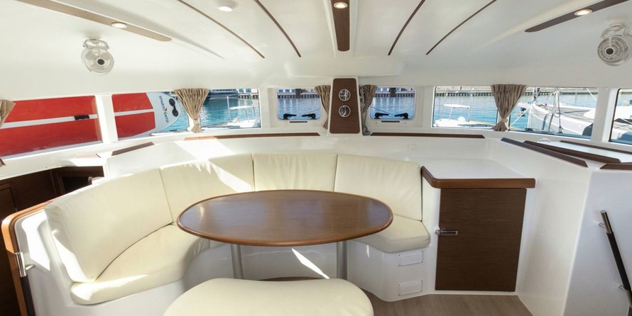 Lagoon 380