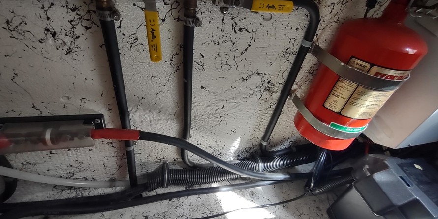 Rinker Fiesta Vee 310