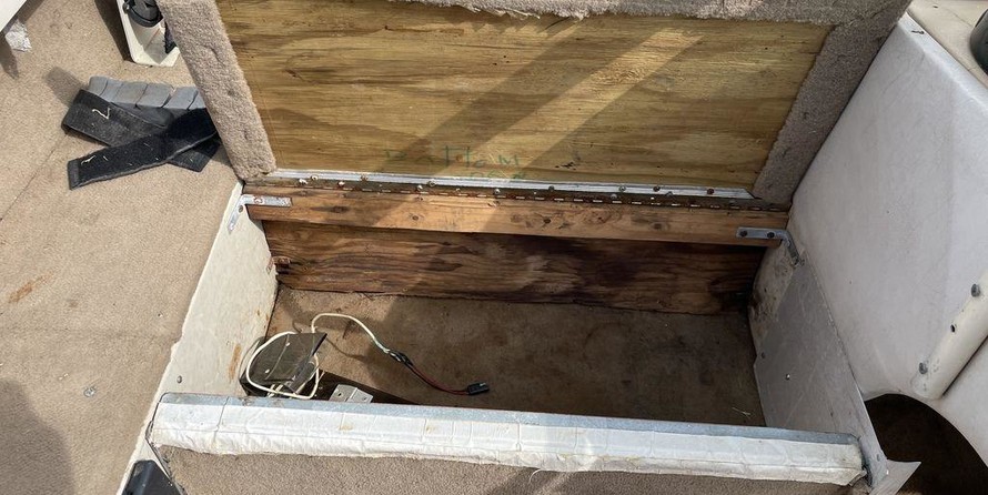 Crestliner 1650 Fish Hawk