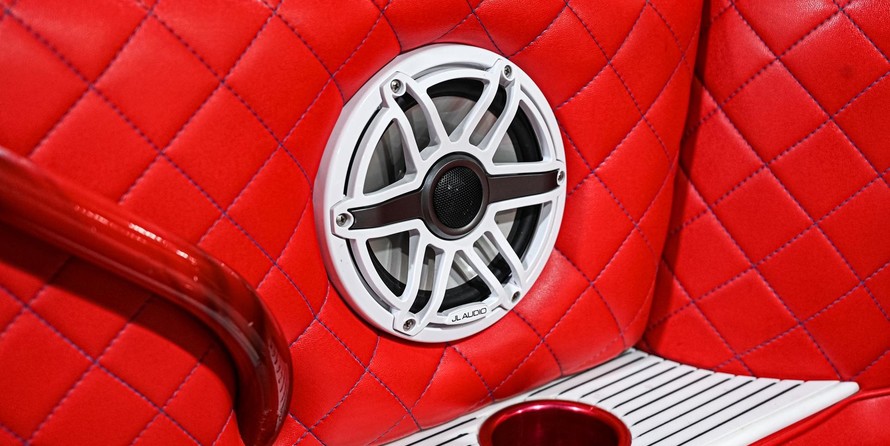 Cigarette 38 Top Gun