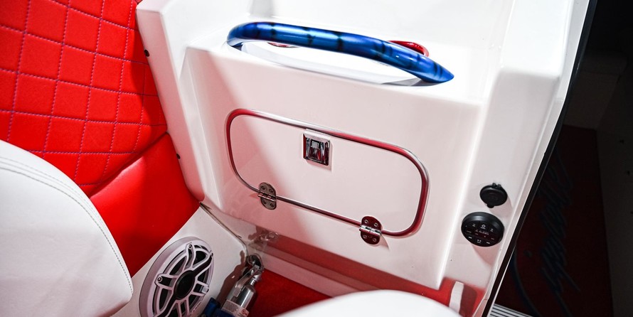 Cigarette 38 Top Gun