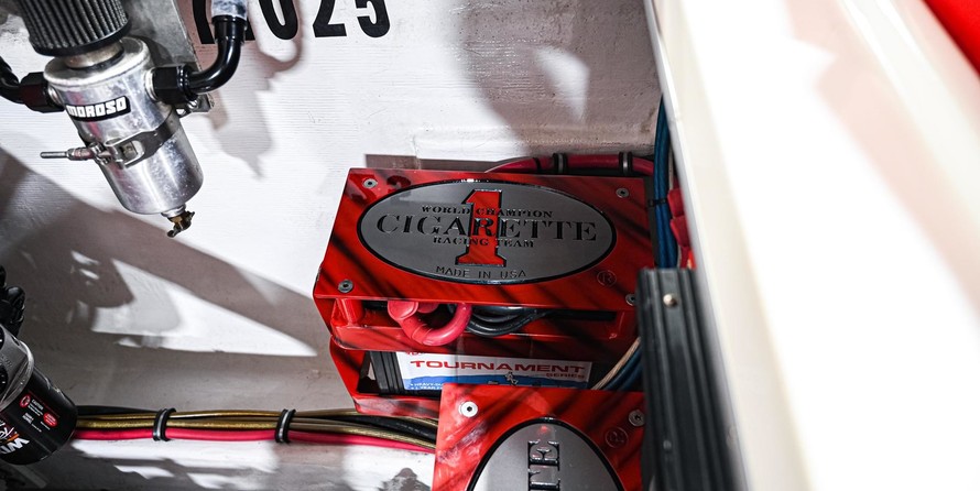 Cigarette 38 Top Gun