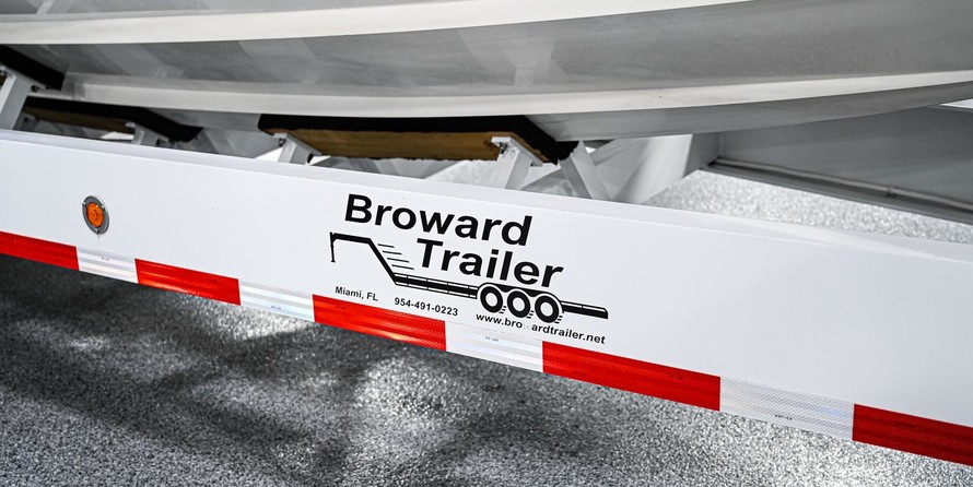 Cigarette 38 Top Gun