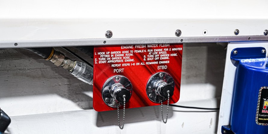 Cigarette 38 Top Gun