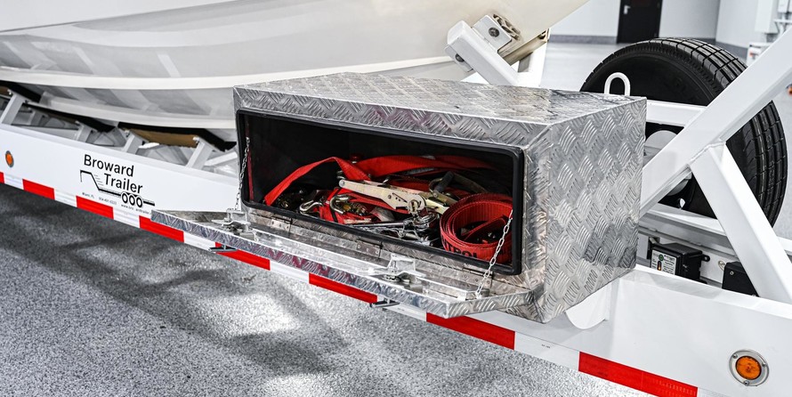 Cigarette 38 Top Gun