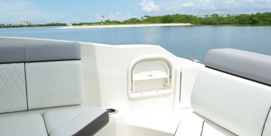 Sea ray 260 bow rider select