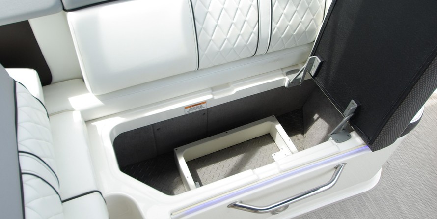 Sea ray 260 bow rider select