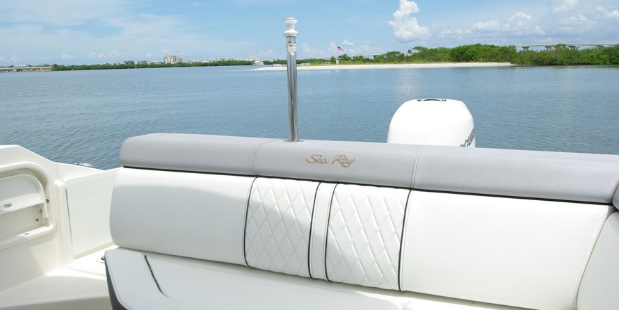 Sea ray 260 bow rider select