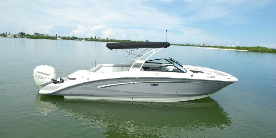 Sea ray 260 bow rider select