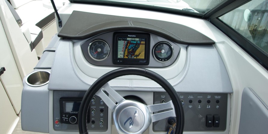 Sea ray 260 bow rider select