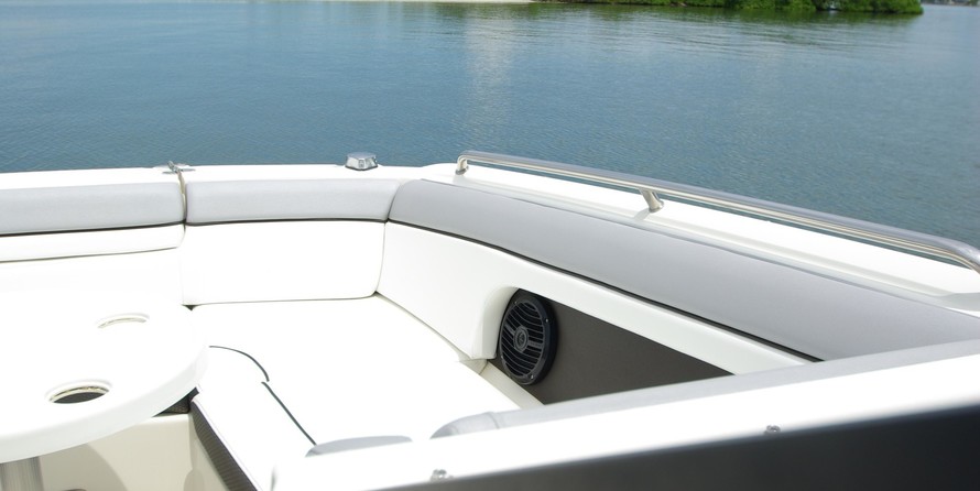 Sea ray 260 bow rider select