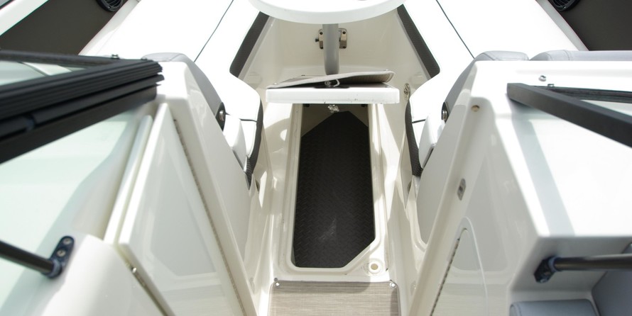 Sea ray 260 bow rider select