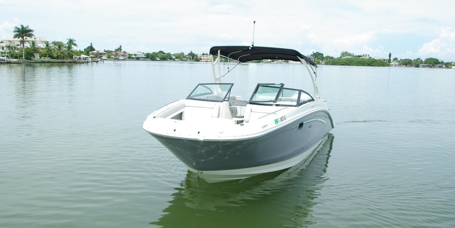 Sea ray 260 bow rider select