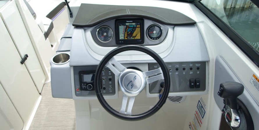 Sea ray 260 bow rider select