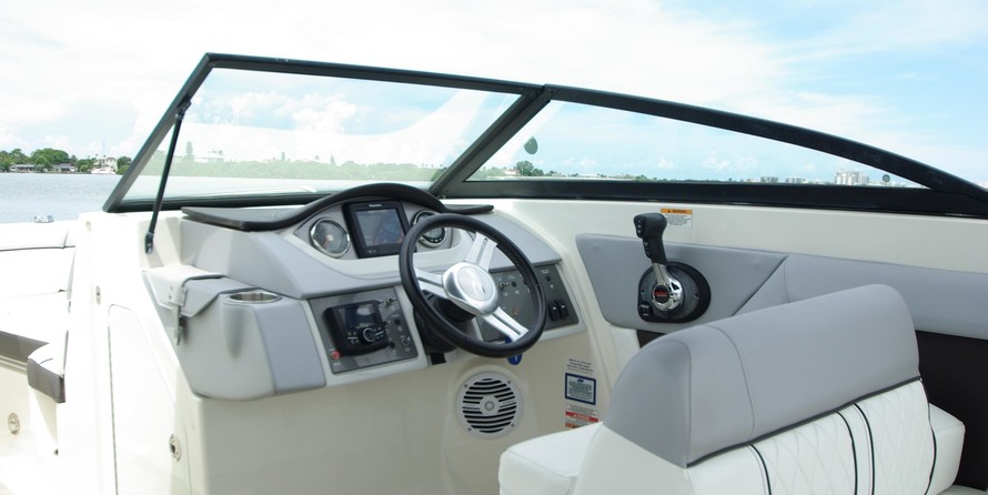 Sea ray 260 bow rider select