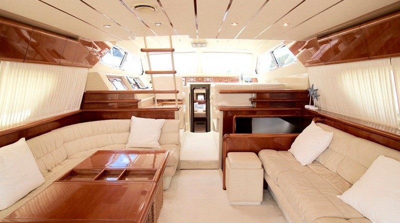 Ferretti 175
