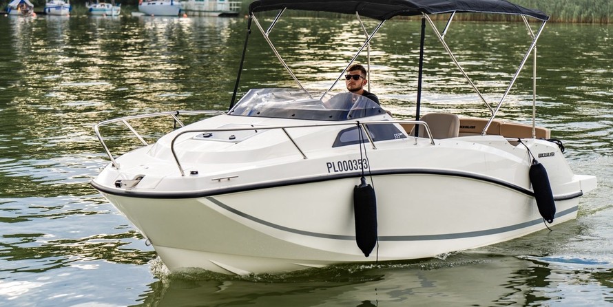 Quicksilver Activ 555 Open