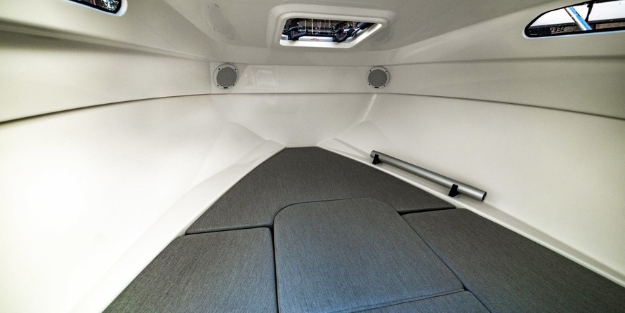 Quicksilver Activ 555 Open