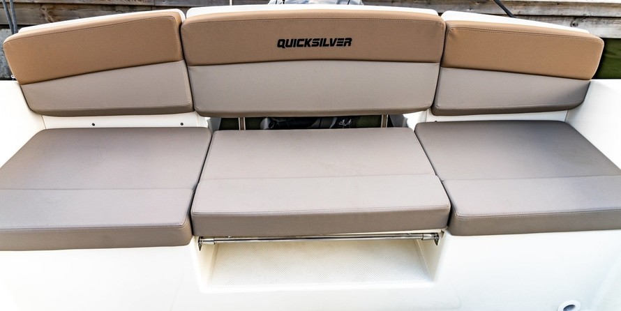 Quicksilver Activ 555 Open