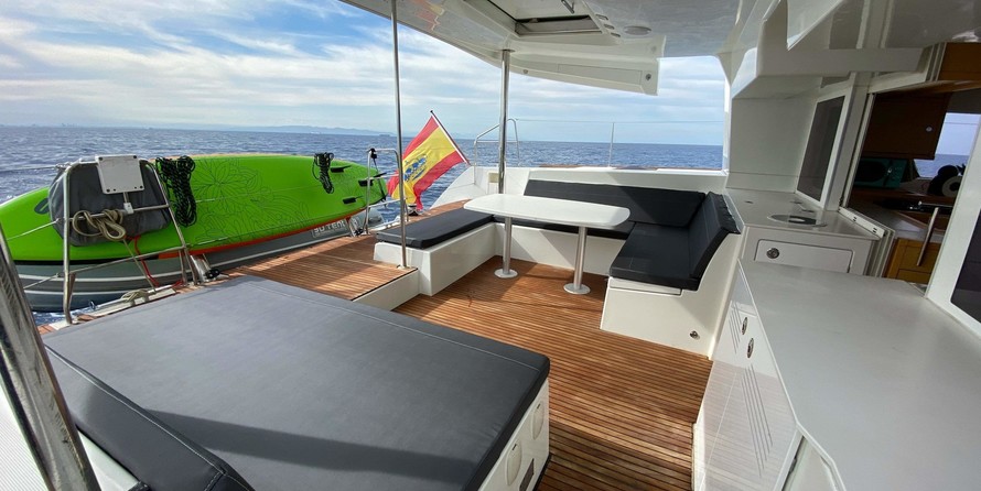 Lagoon 450 F