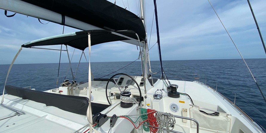 Lagoon 450 F