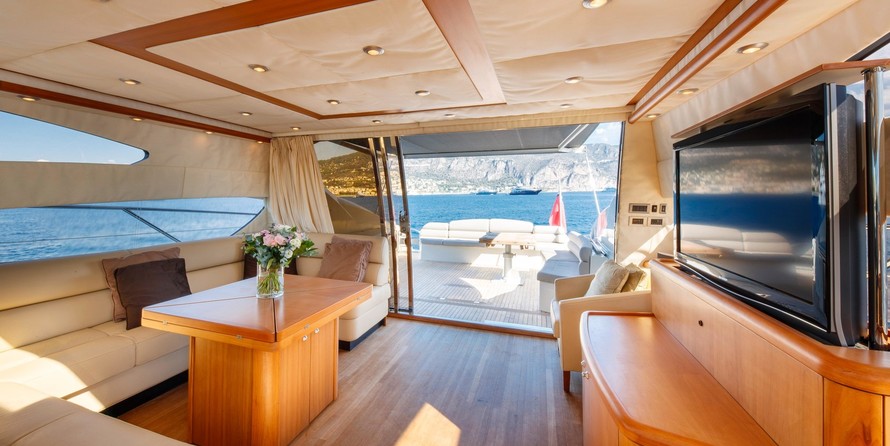 Sunseeker Predator 72