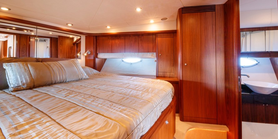 Sunseeker Predator 72