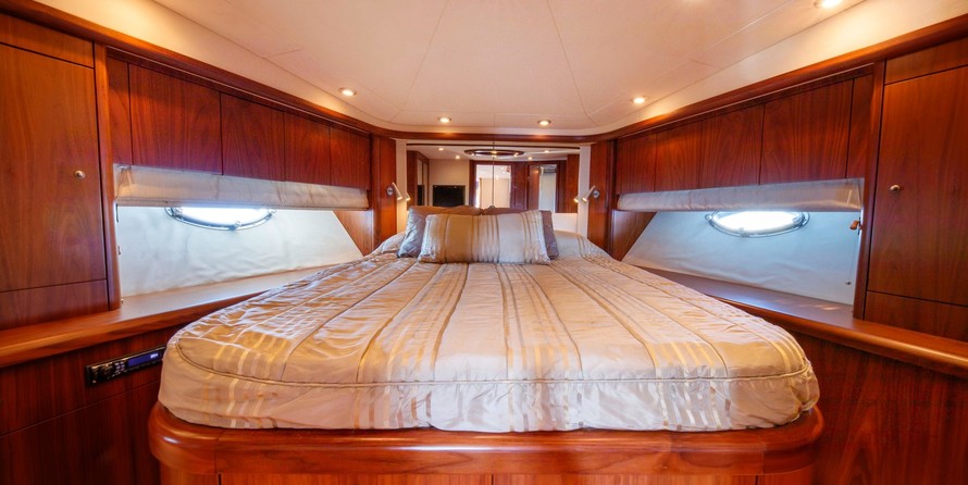 Sunseeker Predator 72