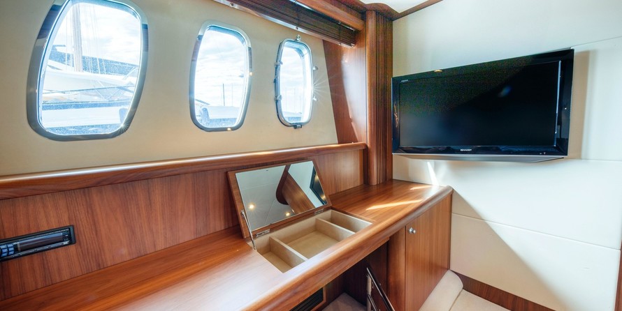 Sunseeker Predator 72