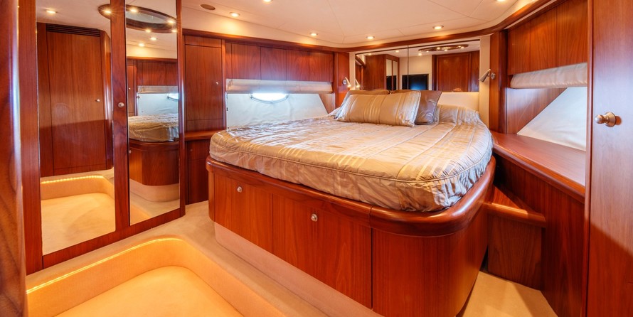 Sunseeker Predator 72