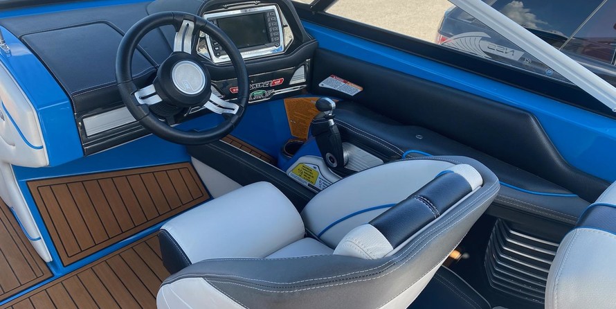 Super Air Nautique G25