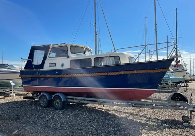 Hardy Marine 24 Fishing