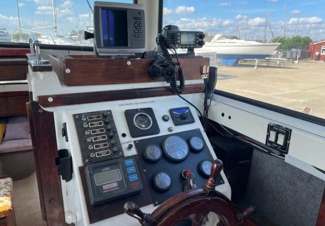 Hardy Marine 24 Fishing