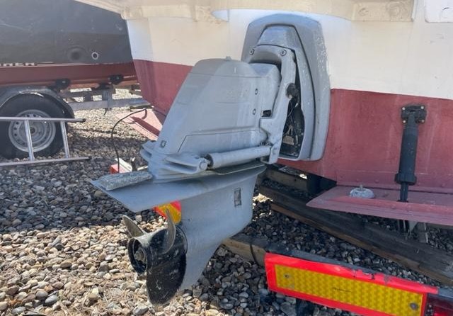 Hardy Marine 24 Fishing