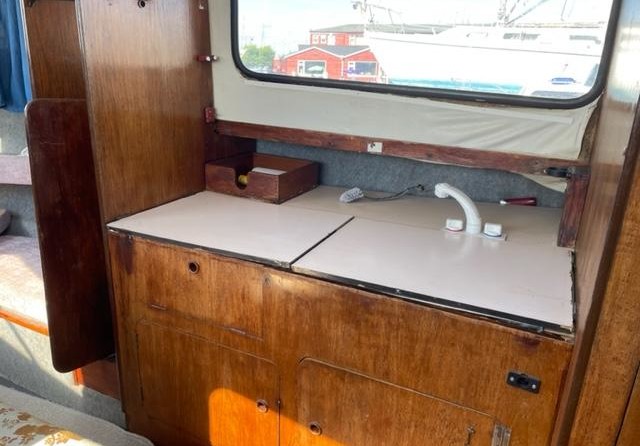 Hardy Marine 24 Fishing