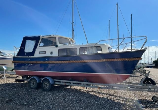 Hardy Marine 24 Fishing