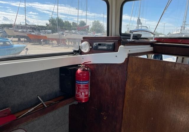 Hardy Marine 24 Fishing